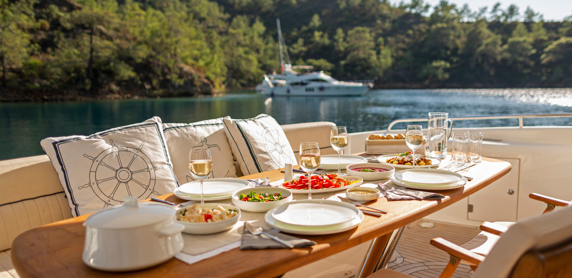 yacht-dining-day Superyacht Charters in the Mediterranean