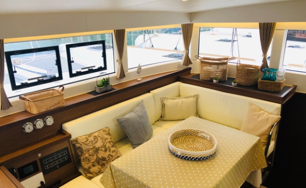 inside seating area lagoon 40 samana 3_inside_seating_area_lagoon_40_samana Superychts For Sale. - Lagoon 40 Samana | Luxury Family Catamaran Charter Sicily