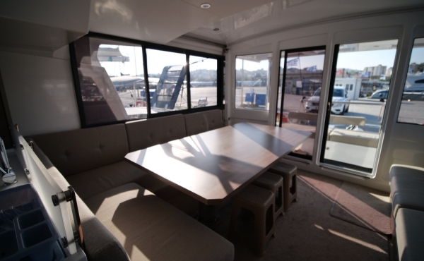 Bali-4.8-seating-dining 5_bali-4.8-seating-dining Superychts For Sale. - Eagle Bali 4.8 Catamaran Charter | Luxury Family Sailing Greece