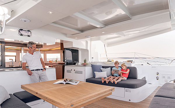 lagoon-46-eliblu-10-600x430 7_lagoon-46-eliblu-10-600x430 Superychts For Sale. - Lagoon 46 ELIBLU | Family Sailing Yacht Sicily