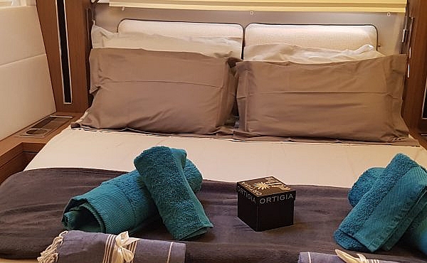 8_lagoon-50-ohana-cabin Superychts For Sale. - Lagoon 50 Ohana | Family Catamaran Sicily