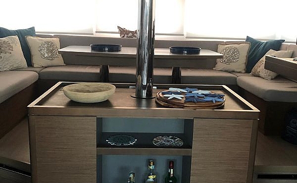 8_lagoon-50-ohana-dining-area Superychts For Sale. - Lagoon 50 Ohana | Family Catamaran Sicily