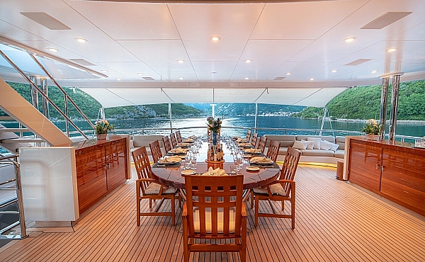 9_trident_26-scaled Superychts For Sale. - Trident Superyacht Charter